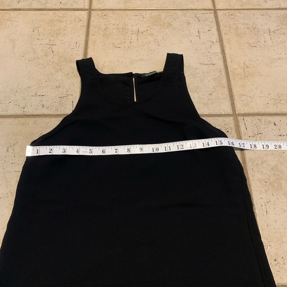 💜 Le Château Black Sleeveless High-Low Tunic Top TTP/XXS - Picture 3 of 6